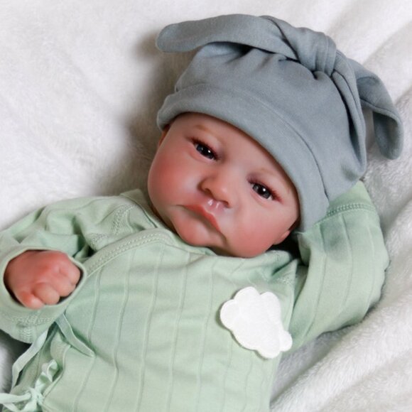 Realistic Reborn Dolls Newborn Baby Boy Vinyl Silicone Lifelike Bebe Xmas Gift - Picture 6 of 7